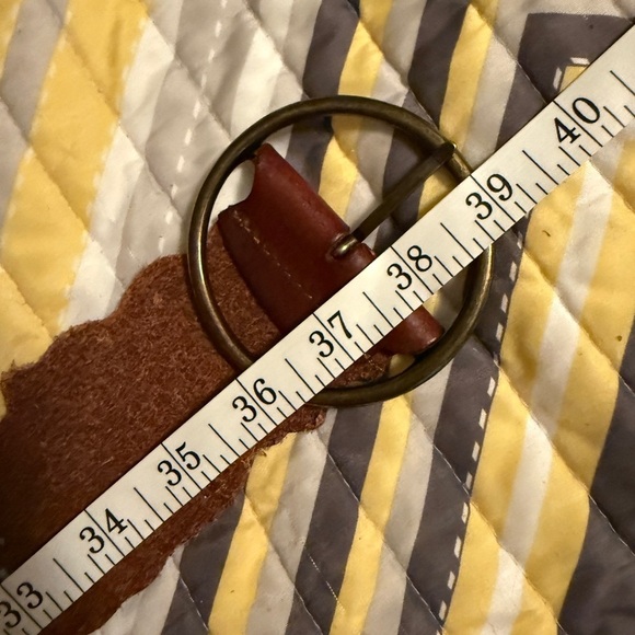 Mocha Mousse Brown Leather Belt with Gold Buckle - Picture 4 of 5